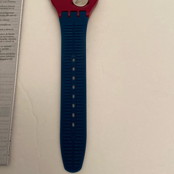 Swatch Watch Wrist Watch GARDEN LADYBUG Exclusive Collectors Watch Item L… - Picture 10 of 11